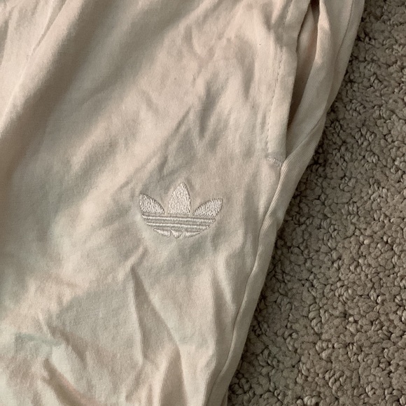 Adidas loose joggers - Picture 2 of 3